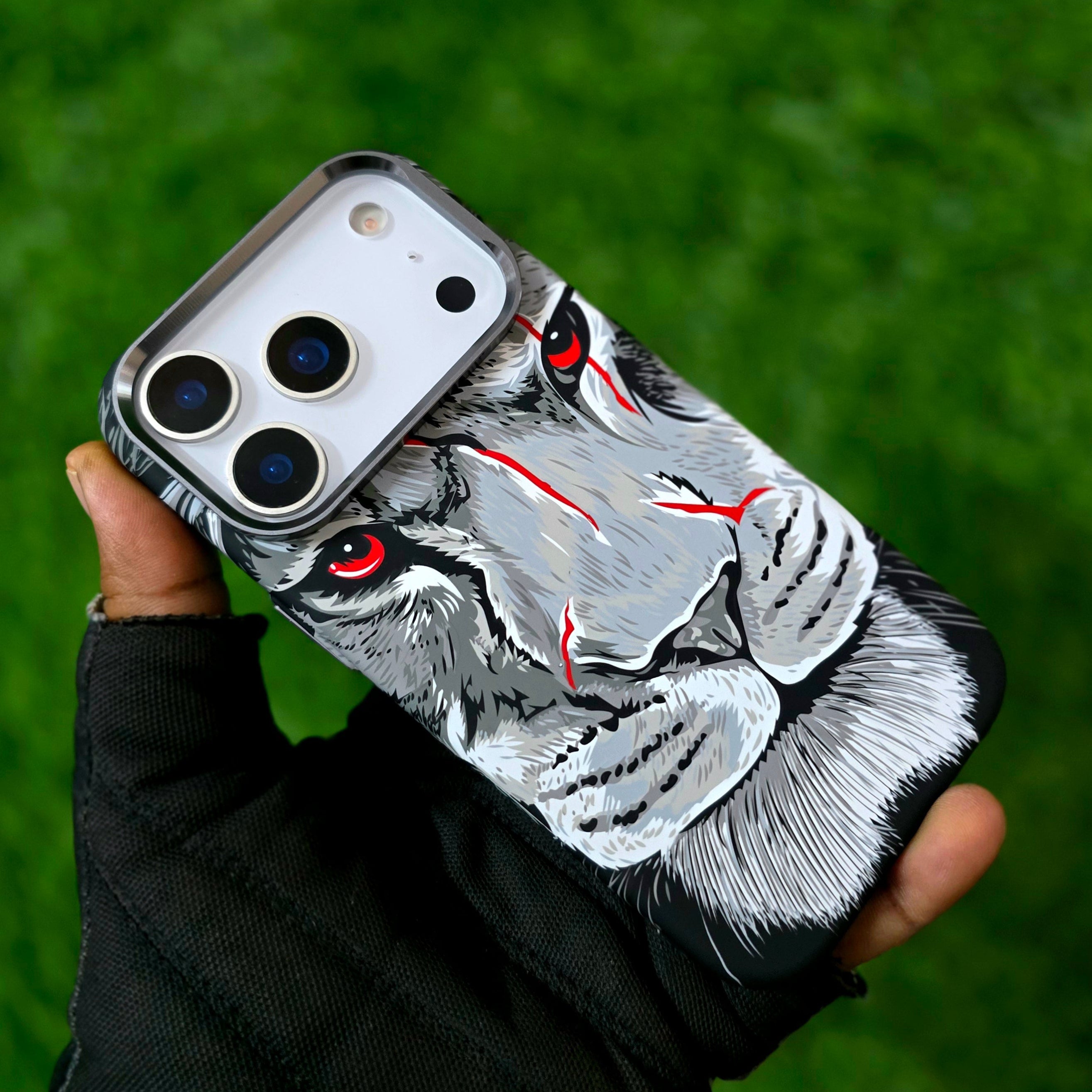 iPhone 17 Pro Max Slim 0.8mm Embossed "Lion Face" Cover with Magsafe - Grey